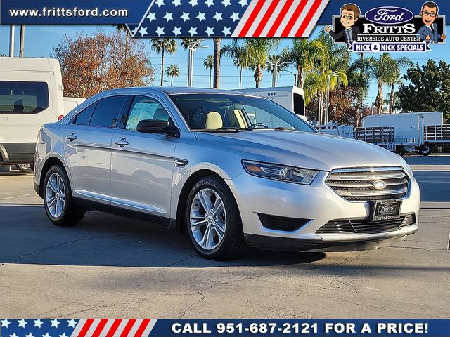 2015 Ford Taurus SE