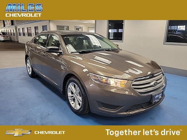 2015 Ford Taurus SE