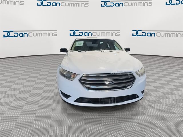 2015 Ford Taurus SE