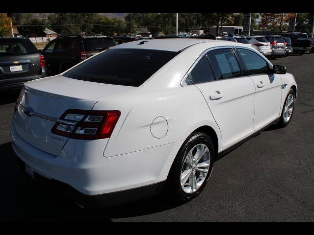 2015 Ford Taurus SE