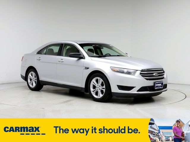 2015 Ford Taurus SE