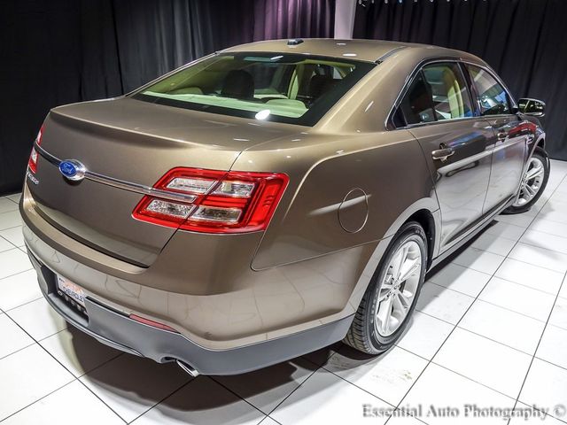 2015 Ford Taurus SE