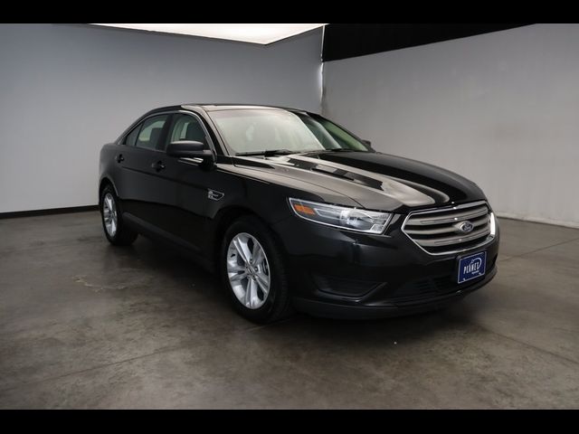 2015 Ford Taurus SE