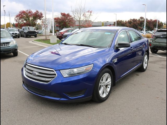 2015 Ford Taurus SE