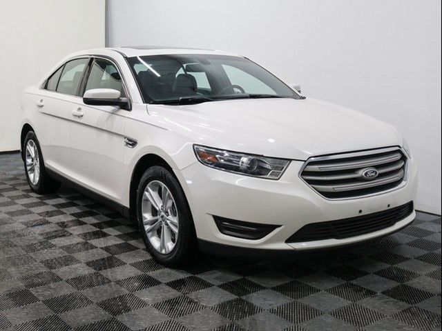 2015 Ford Taurus SEL