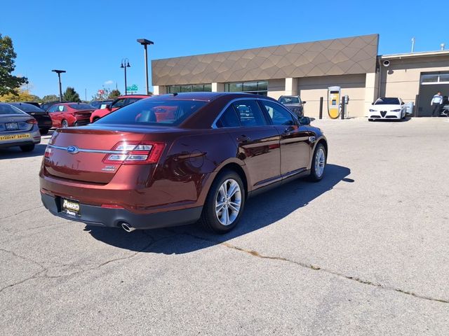 2015 Ford Taurus SEL