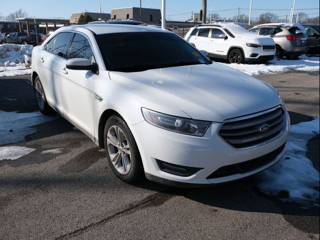 2015 Ford Taurus SEL