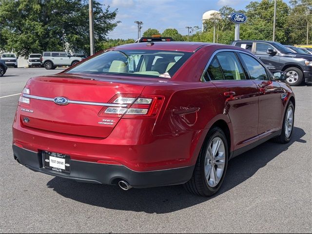 2015 Ford Taurus SEL