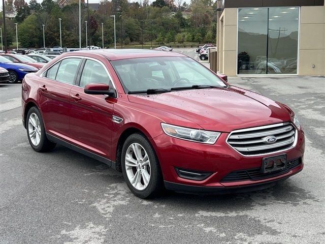 2015 Ford Taurus SEL