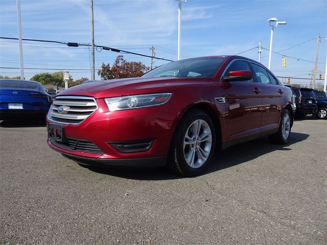 2015 Ford Taurus SEL