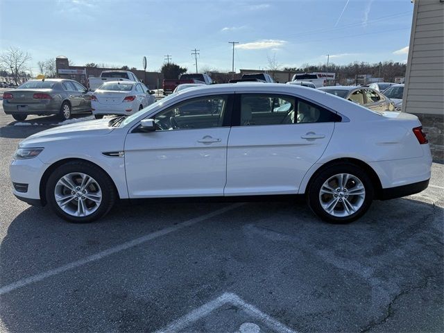 2015 Ford Taurus SEL