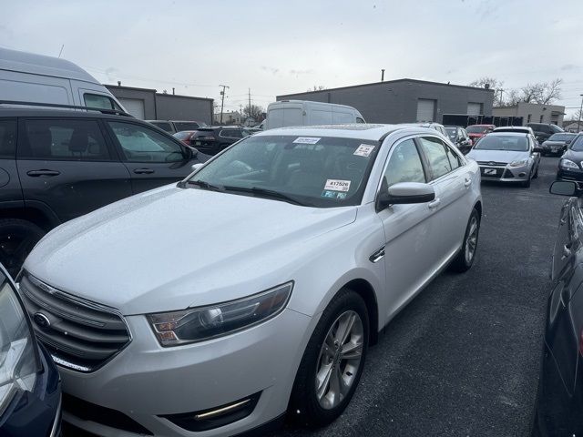 2015 Ford Taurus SEL