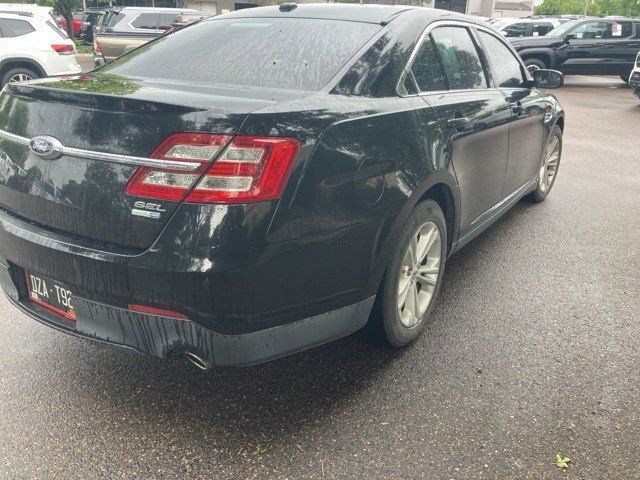 2015 Ford Taurus SEL