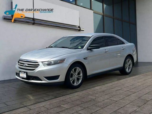 2015 Ford Taurus SE