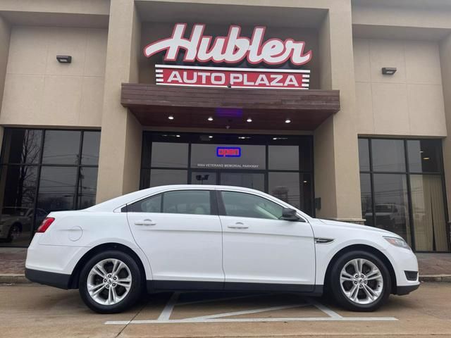 2015 Ford Taurus SE