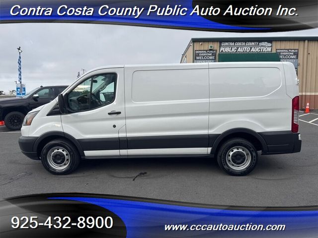 2015 Ford Transit Base