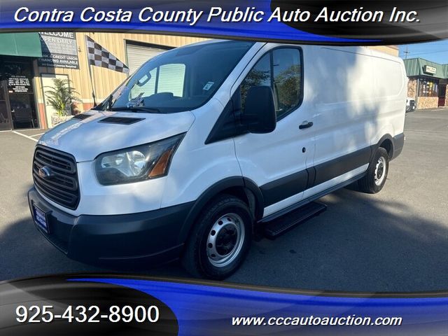 2015 Ford Transit Base