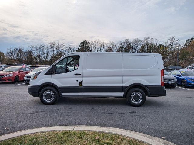 2015 Ford Transit Base