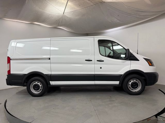 2015 Ford Transit Base