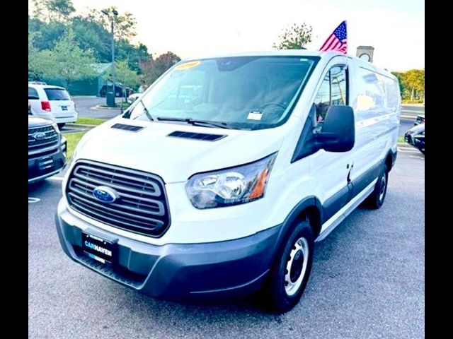 2015 Ford Transit Base