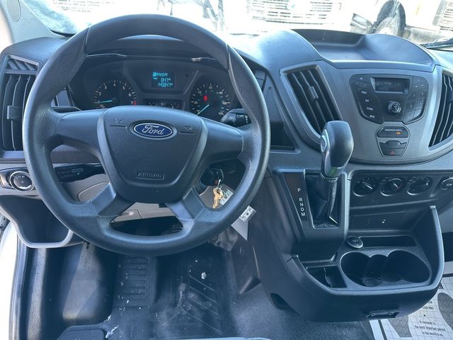 2015 Ford Transit Base