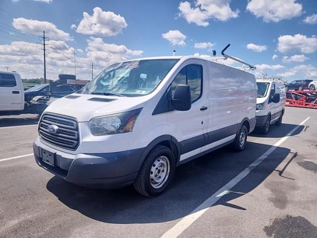 2015 Ford Transit Base