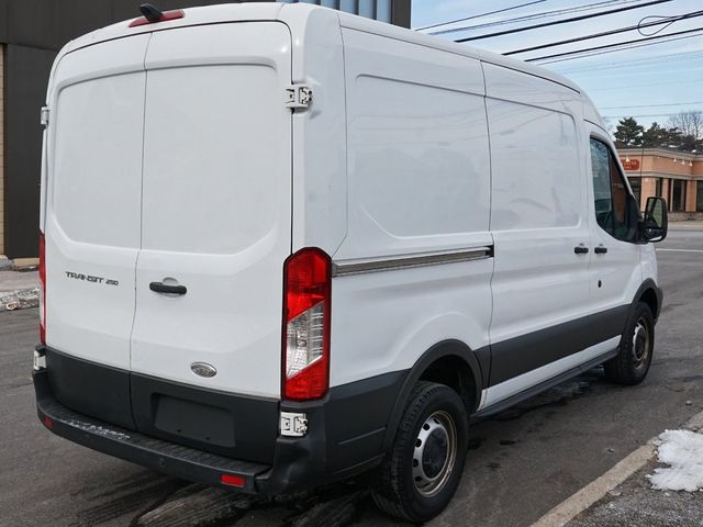 2015 Ford Transit Base