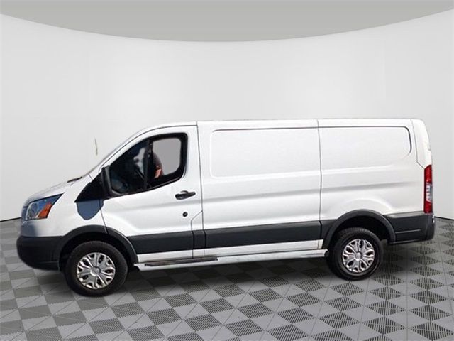 2015 Ford Transit Base