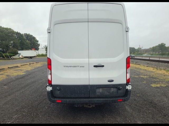 2015 Ford Transit Base