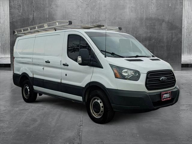 2015 Ford Transit Base