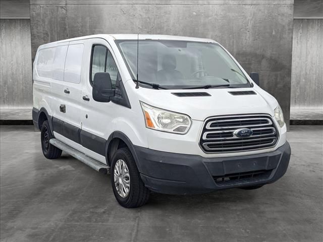 2015 Ford Transit Base