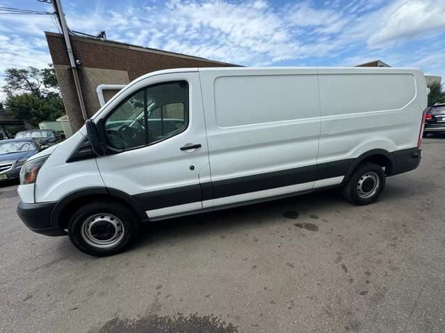 2015 Ford Transit Base