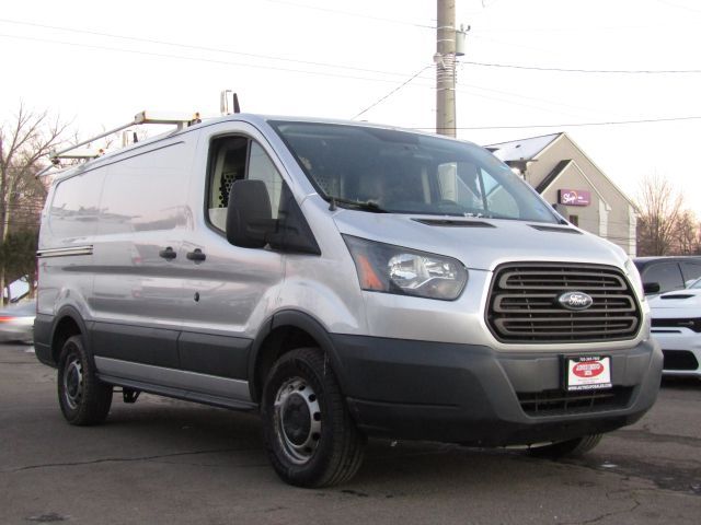 2015 Ford Transit Base