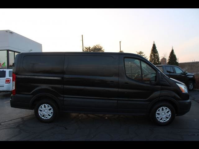 2015 Ford Transit Base