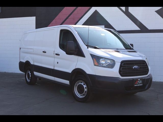 2015 Ford Transit Base