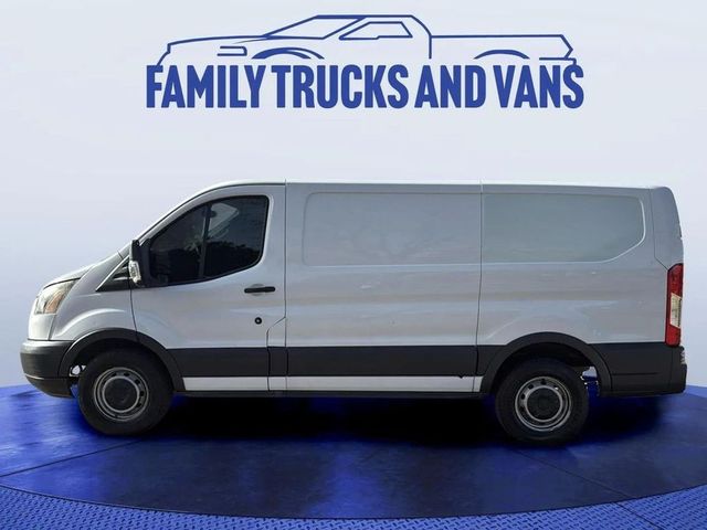 2015 Ford Transit Base