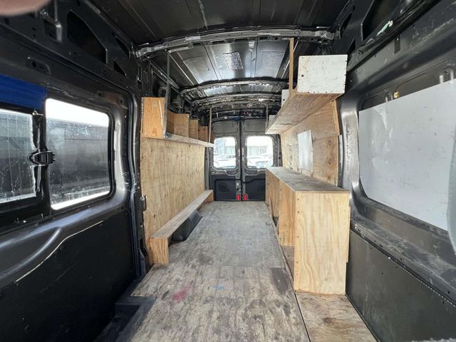 2015 Ford Transit Base