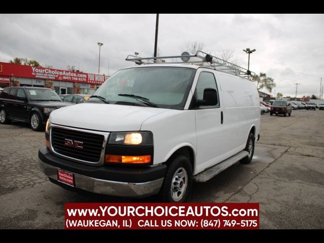 2015 GMC Savana Base