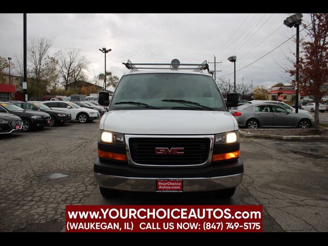 2015 GMC Savana Base