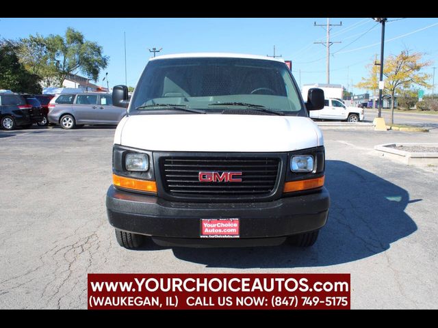 2015 GMC Savana Base