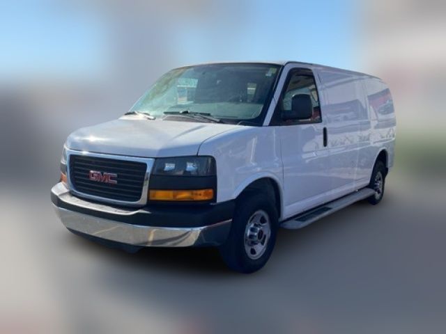 2015 GMC Savana Base