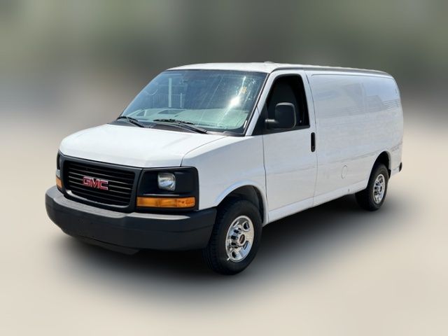 2015 GMC Savana Base