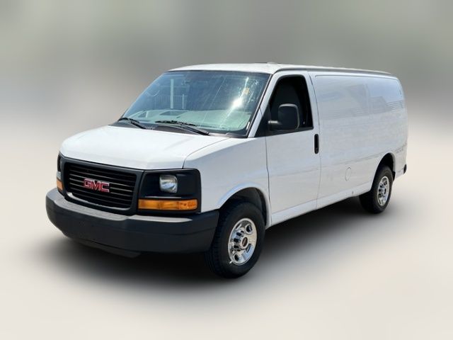 2015 GMC Savana Base