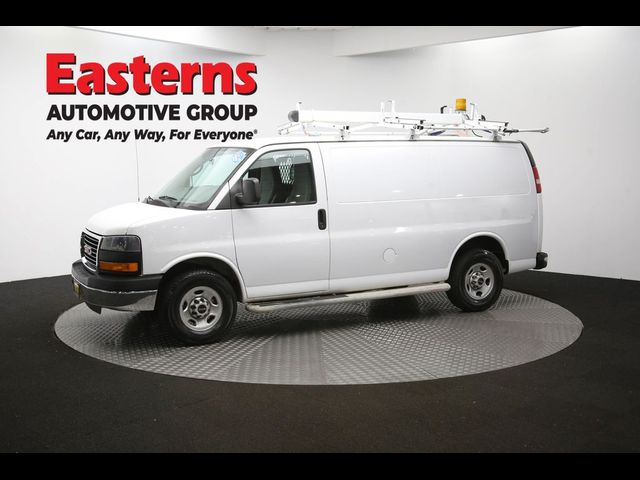 2015 GMC Savana Base