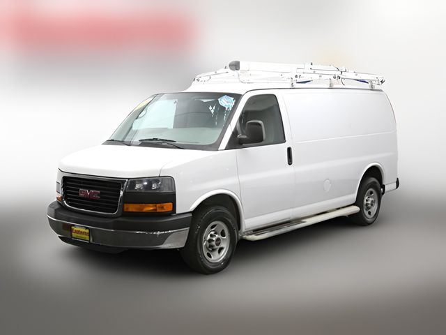 2015 GMC Savana Base