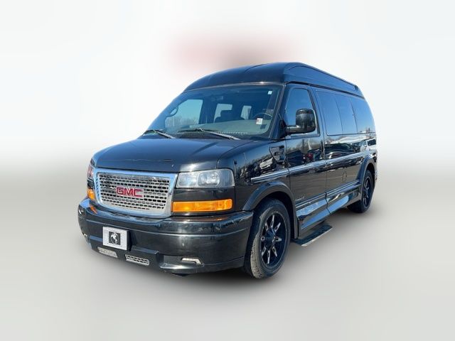 2015 GMC Savana Base