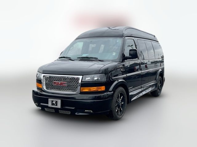 2015 GMC Savana Base