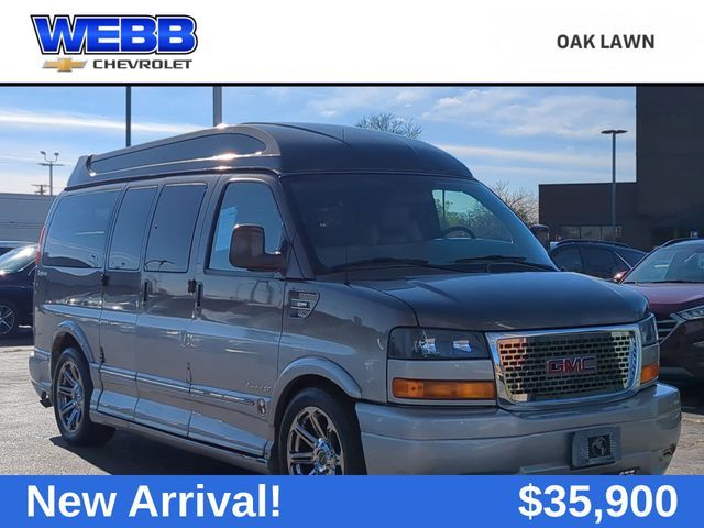 2015 GMC Savana Base