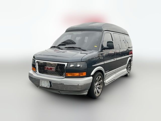 2015 GMC Savana Base