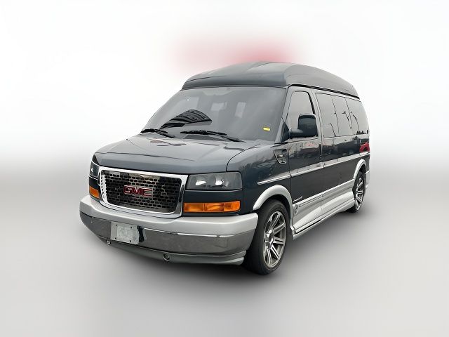 2015 GMC Savana Base